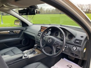 /photos/10352/36a85f1c-5ccc-2cd4-5d9a-583056b49f55_i320x240.jpg