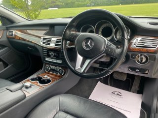 /photos/10352/e12e0dd3-0bd2-0b28-f60d-a41aa40ae04c_i320x240.jpg